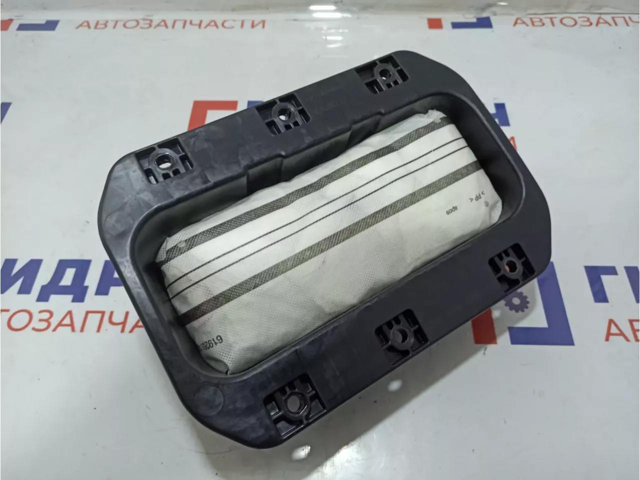 Подушка безопасности пассажирская (в торпедо) Ford Focus 3 1780159.